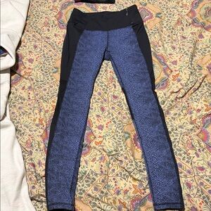 CALIA by Carrie Underwood Classic Black and blue  Leggings